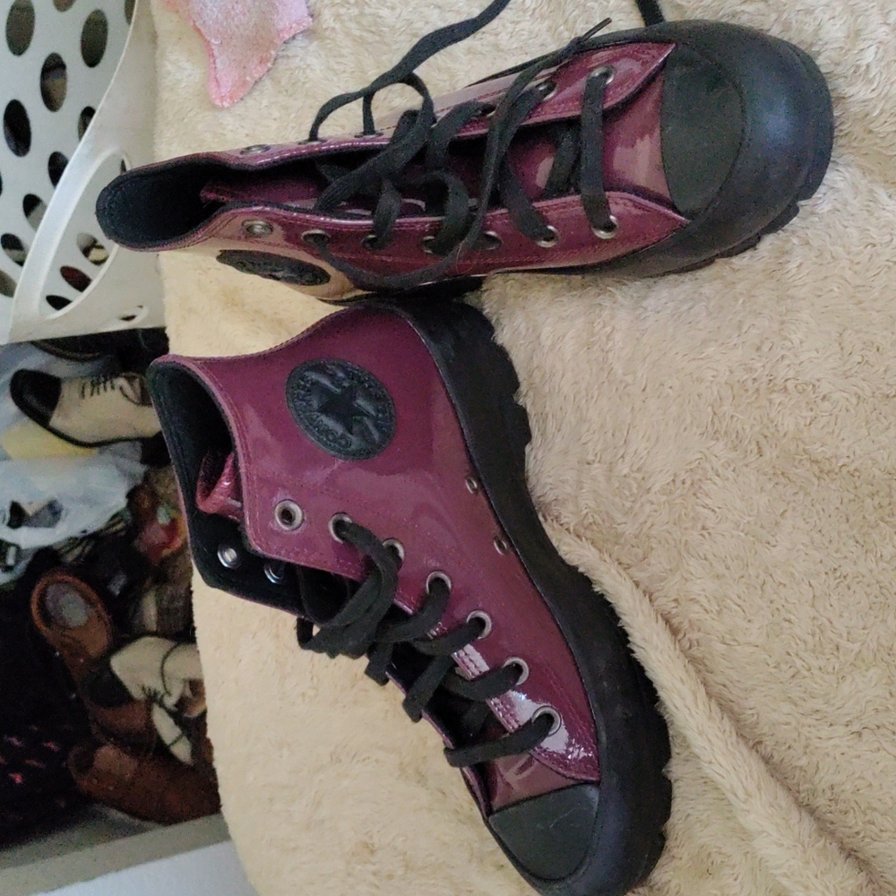 Converse lugged high top